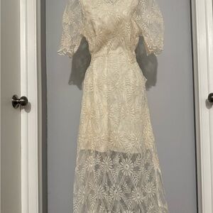Elegant Cream Lace Dress